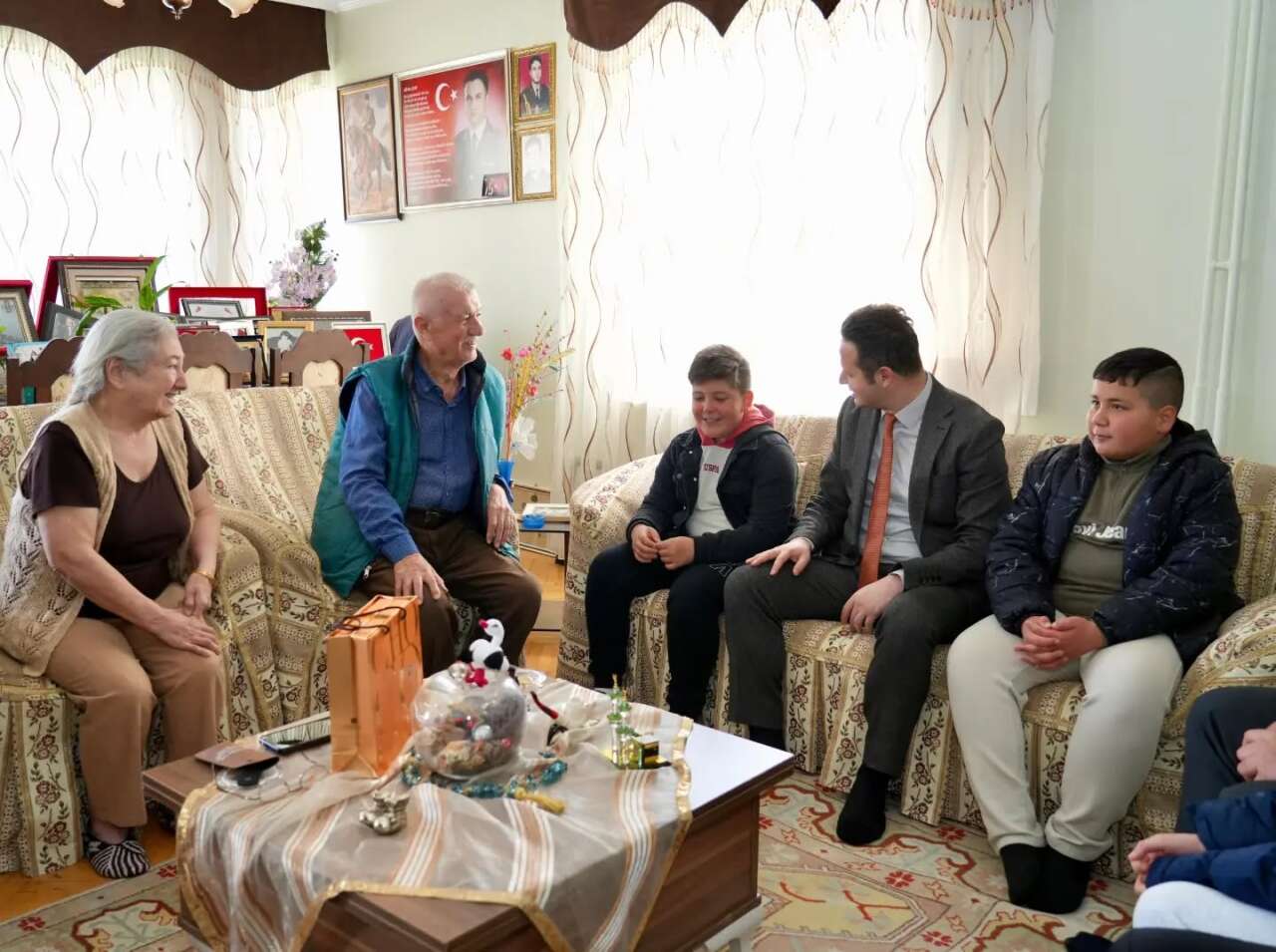 Muğla İl Milli Eğitim Müdürü Emre Çay’dan Şehit Ailesine Ziyaret 2